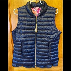 EUC Lilly Pulitzer Cora True Navy/floral down full zip vest